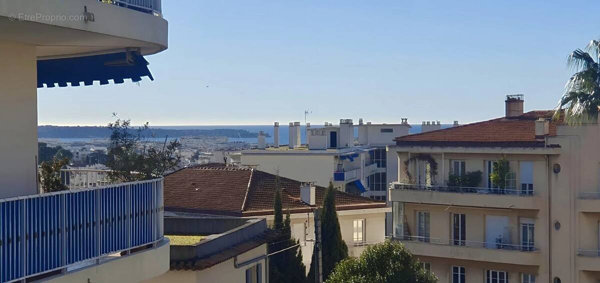 Appartement à LE CANNET