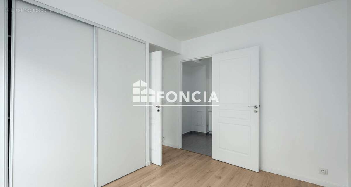 Appartement à BOURG-LA-REINE