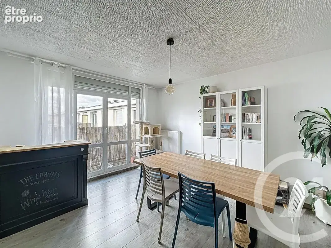 Appartement 4 pièces 66 m² à vendre à Corbas (69960) - photo 2