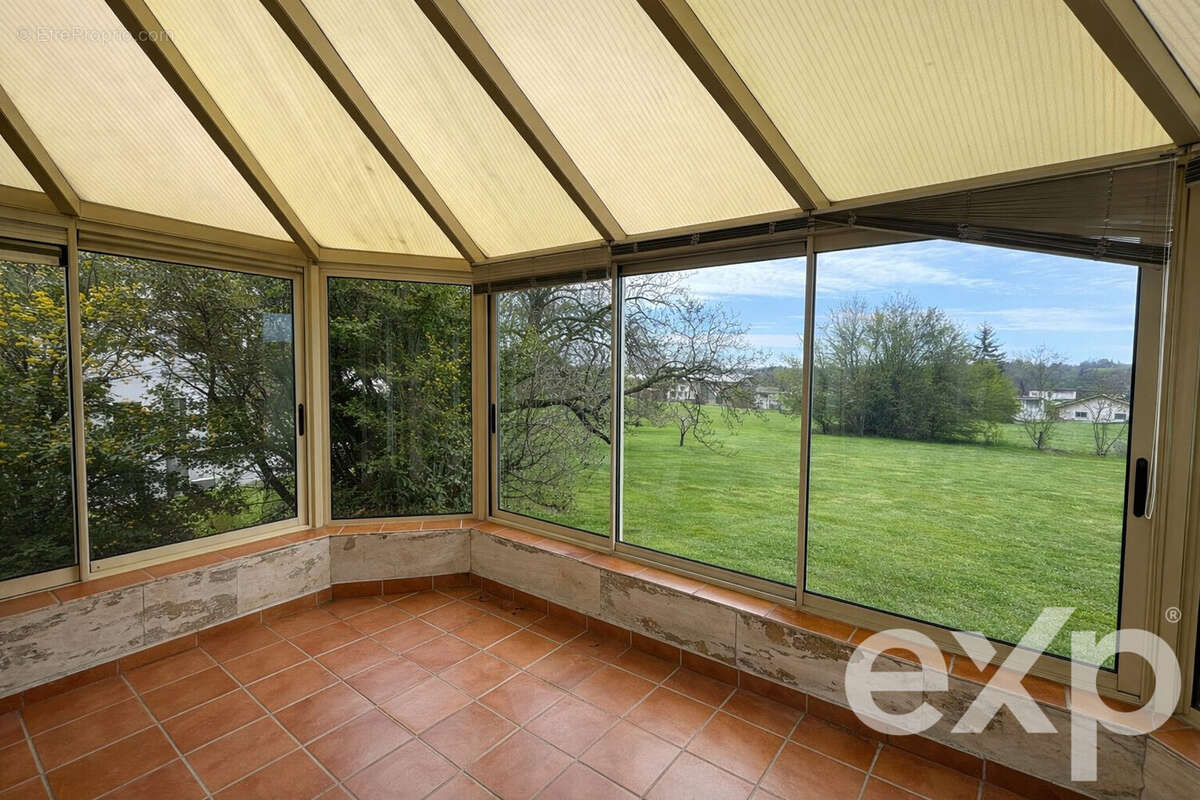 Maison à SAINT-GEORGES-D'ESPERANCHE