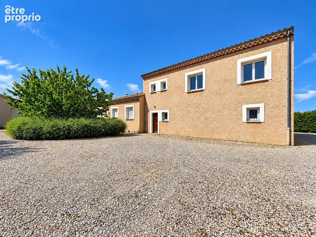 ANNEYRON   Maison familiale 156 m2   5 chambres   terrain 1 074 m2   2 garages - photo 2
