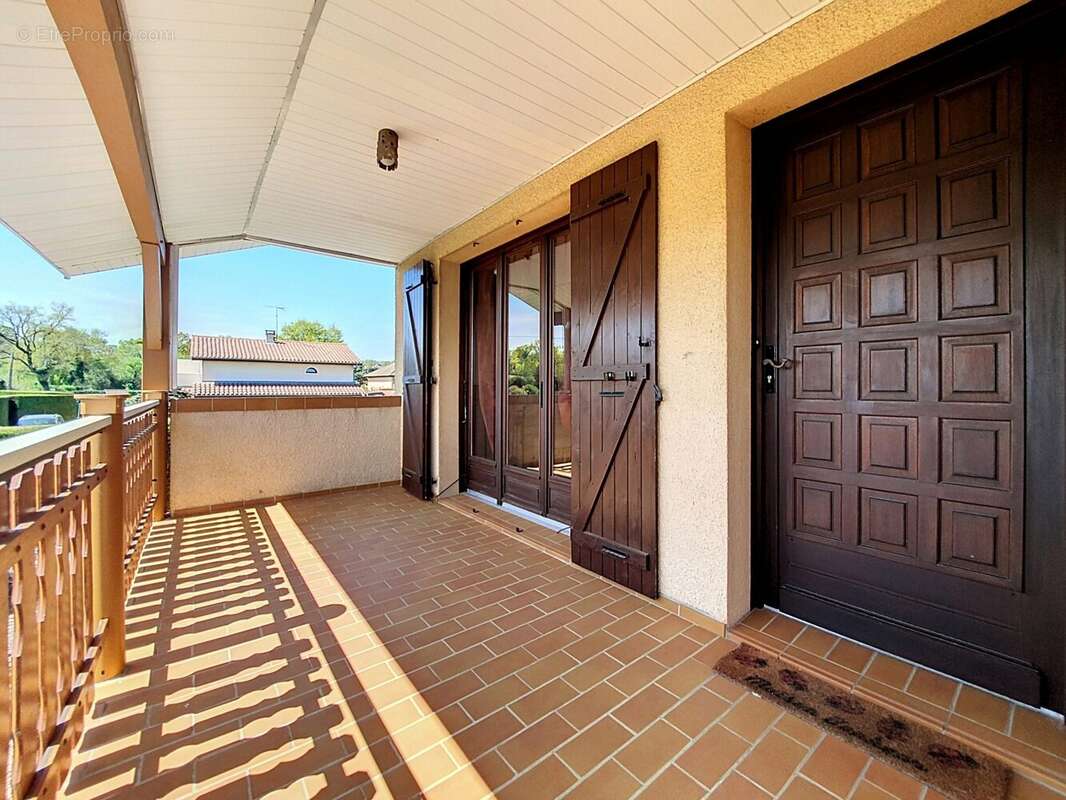 Maison à CHARVIEU-CHAVAGNEUX