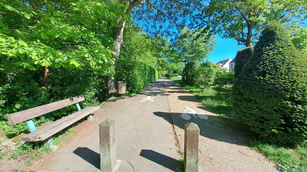Maison à BOIS-D'ARCY