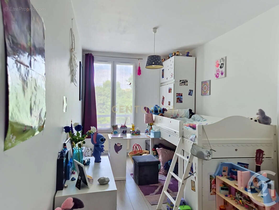 Appartement à SATHONAY-CAMP