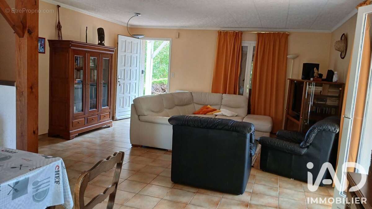 Maison 92 m² à Montpezat-De-Quercy  - photo 9