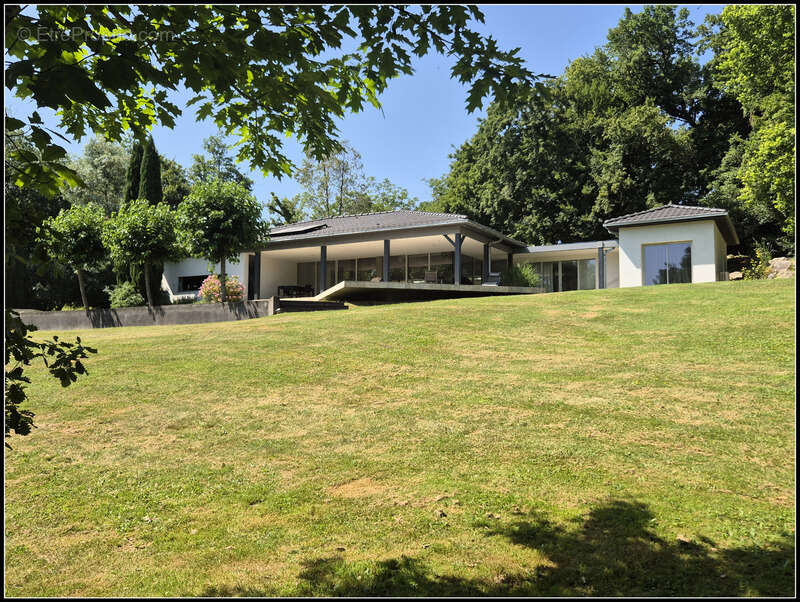 Maison à LA ROMIEU