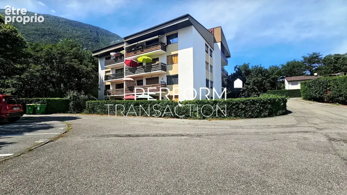 Coup de cœur aux Côtes de Sassenage : T4 lumineux avec balcon et parking privatif - photo 13