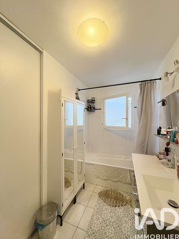 Photo 8 - Maison à AMBARES-ET-LAGRAVE