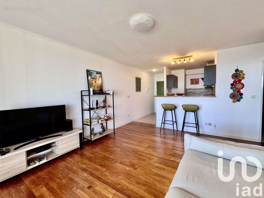 Photo 2 - Appartement à SAINT-DENIS