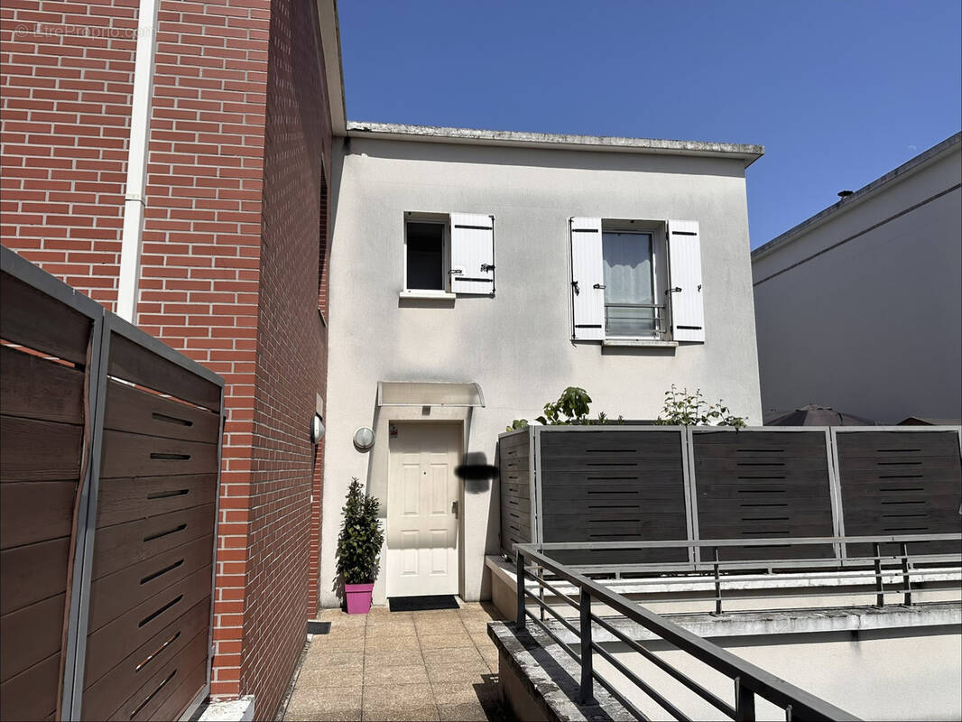 Appartement à STAINS