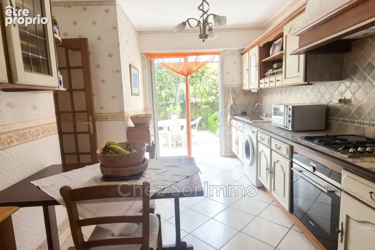 Maison 4 pièces 105 m² à vendre à Saint-Laurent-Du-Var (06700) - photo 4