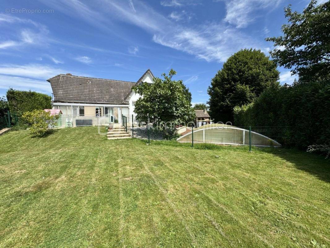 Maison à LA SAUSSAYE