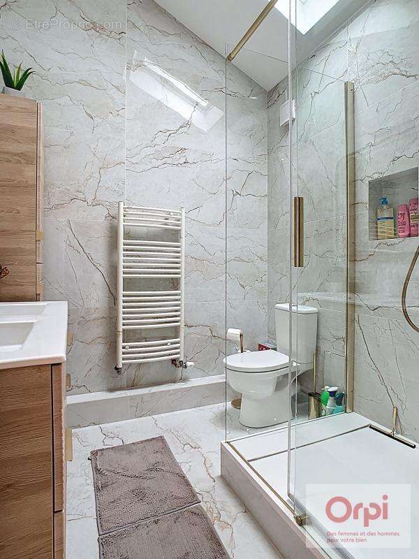 Maison à ISSY-LES-MOULINEAUX