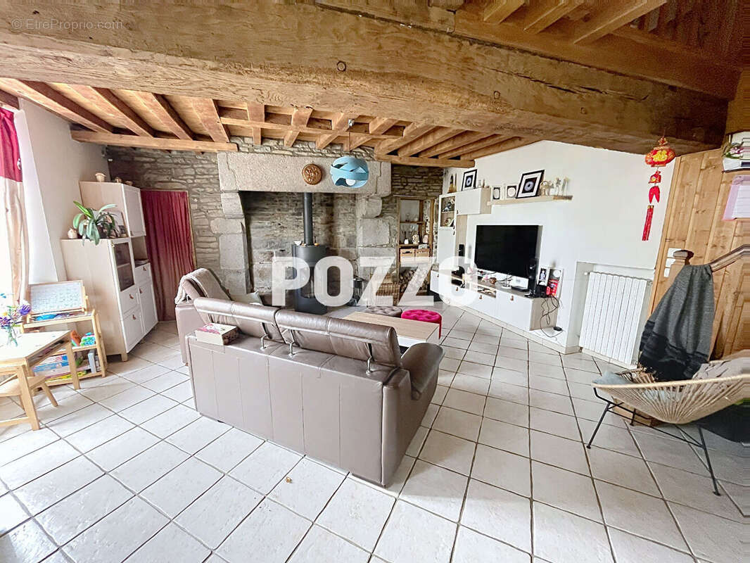 Maison à PARIGNY