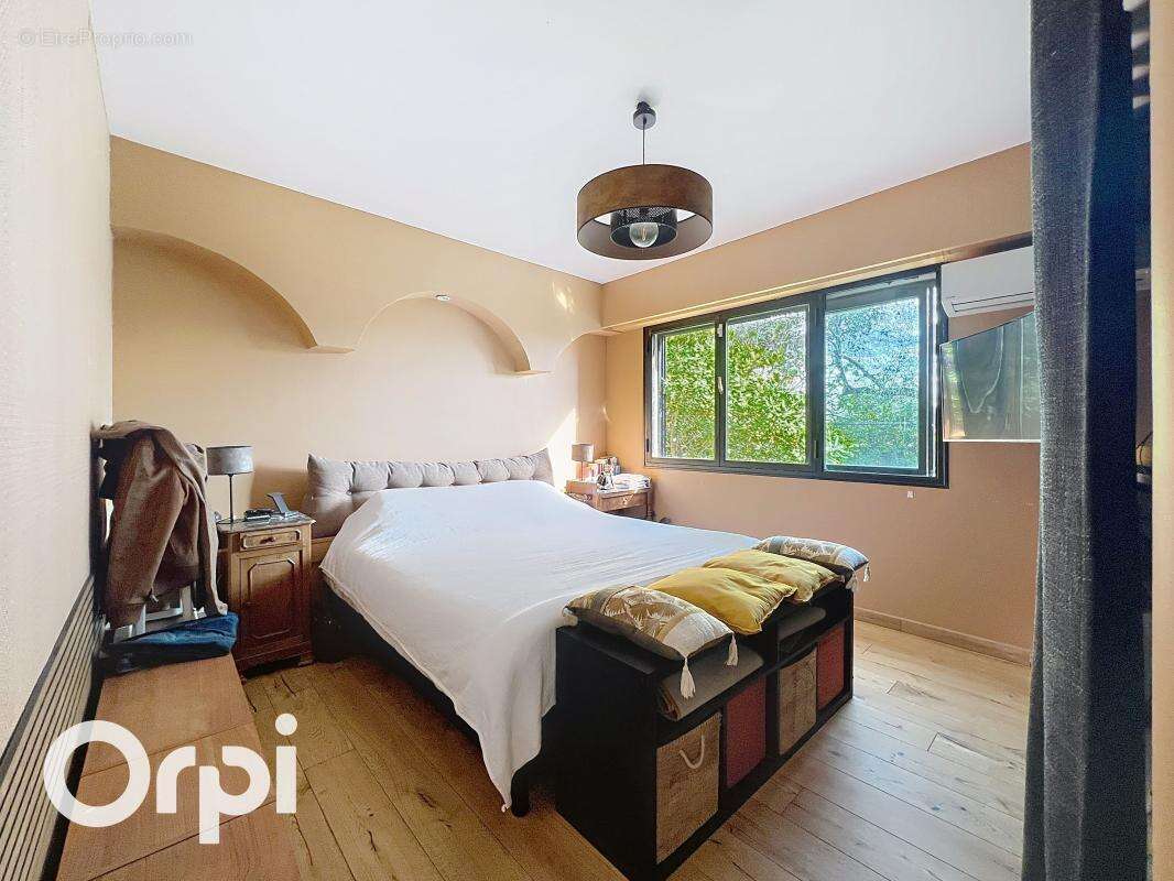 Appartement à VILLENEUVE-LOUBET