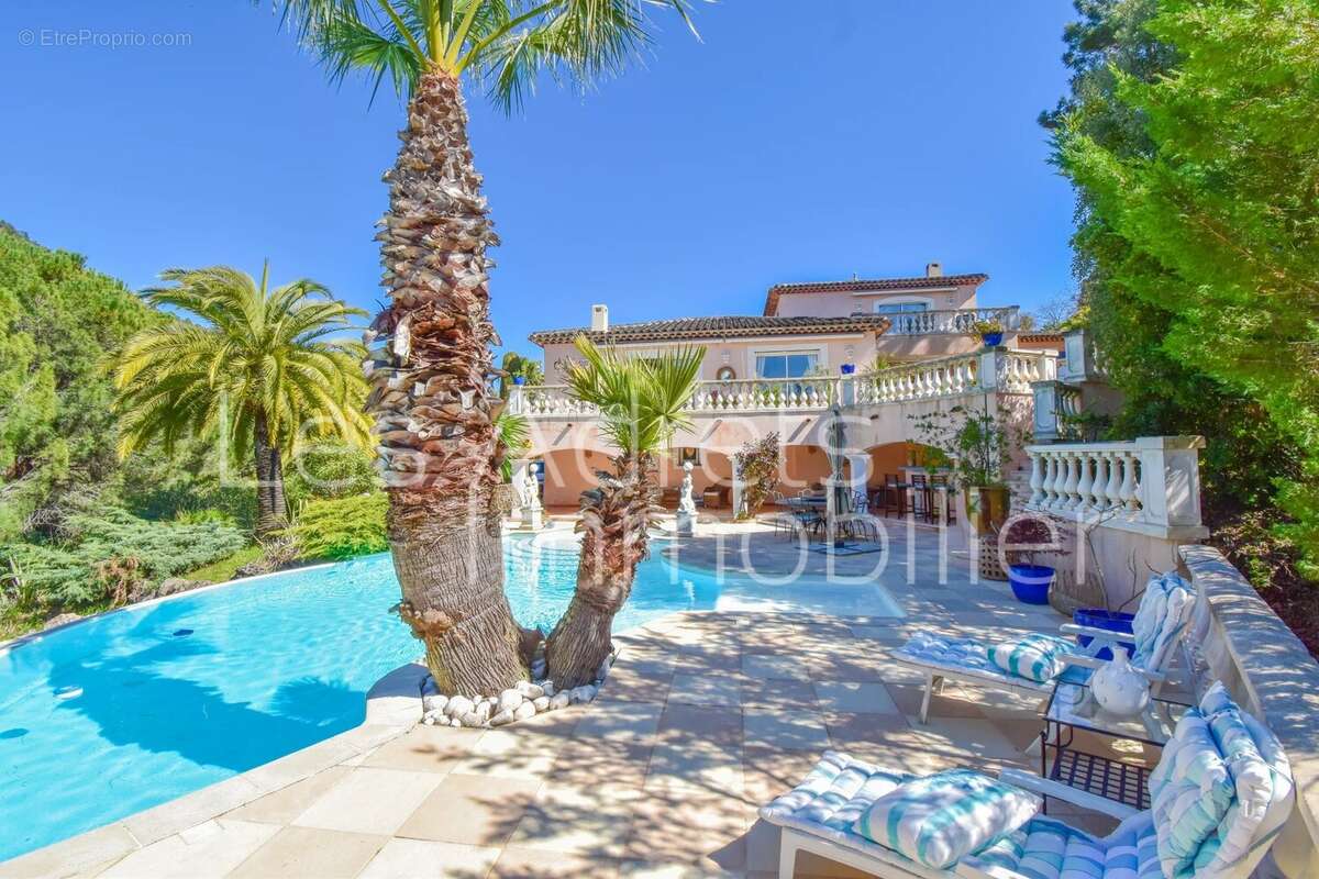 Maison à LES ADRETS-DE-L'ESTEREL