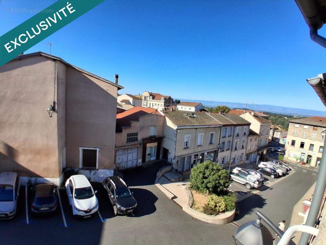 Photo 2 - Maison à PANISSIERES