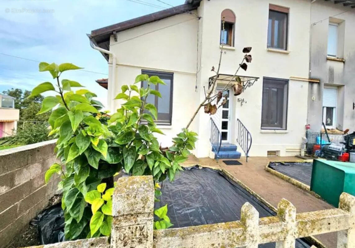 Maison à JOUDREVILLE