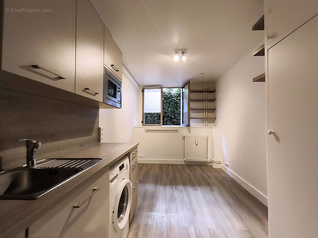 Appartement à PARIS-7E