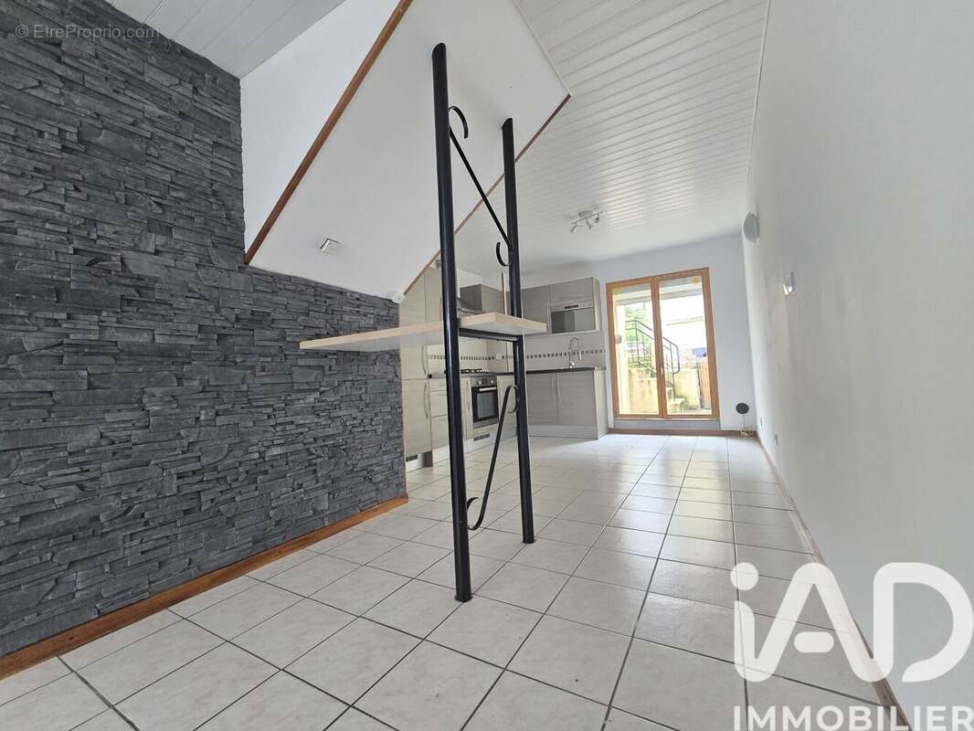 Maison 58 m² à Fleigneux  - photo 2