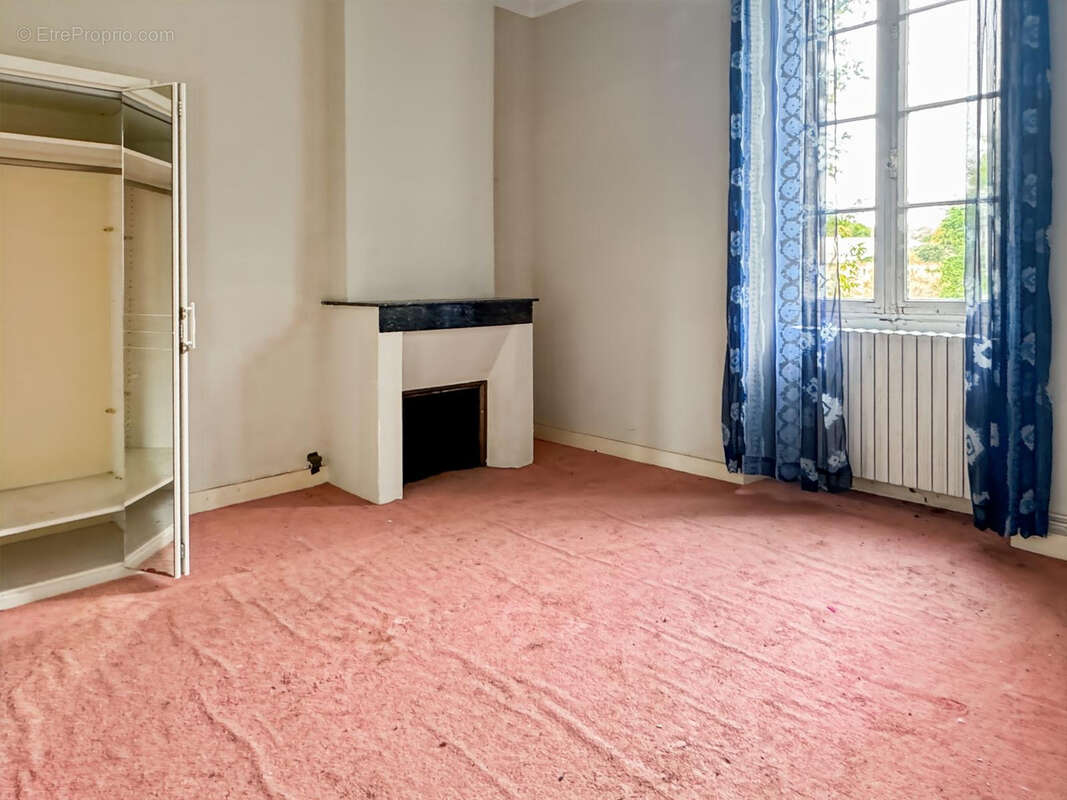 Maison à BOURG-DU-BOST