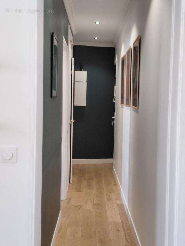 Appartement à PARIS-17E