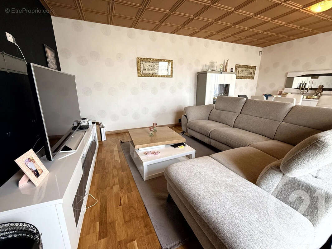 Maison à SAINT-QUENTIN