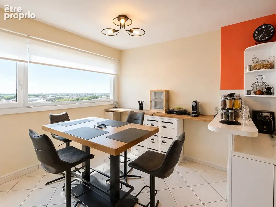 3 Pièces lumineux vendu loué avec loggia, parking et vue dégagée - photo 3