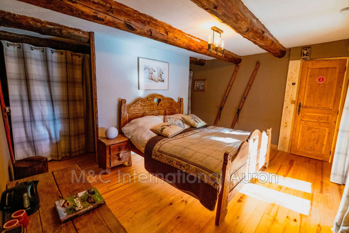 Maison à SAINT-ETIENNE-DE-TINEE