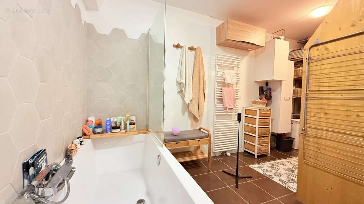 Maison à POURRIERES