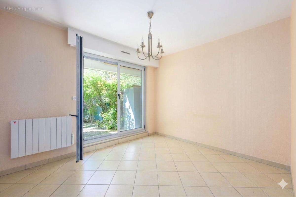 Appartement à VANVES