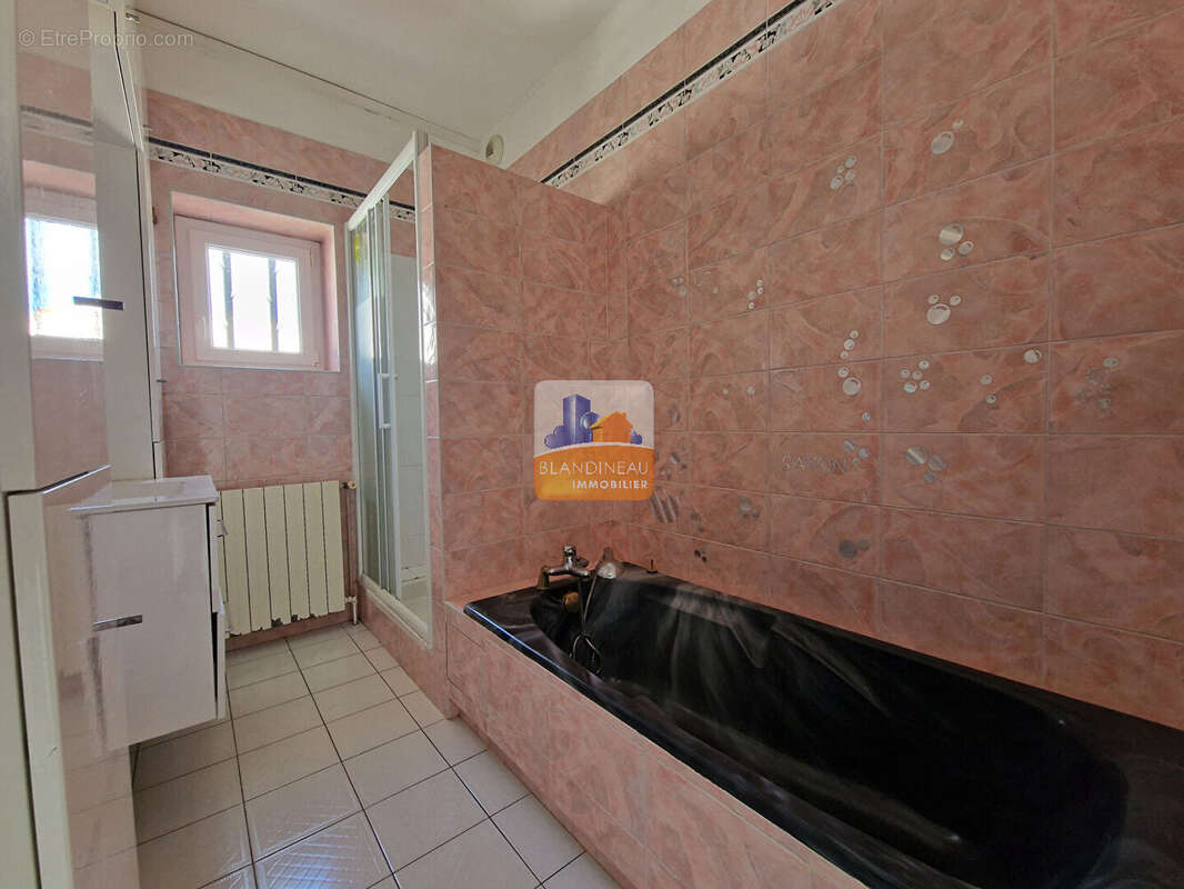 Appartement à BOUGUENAIS