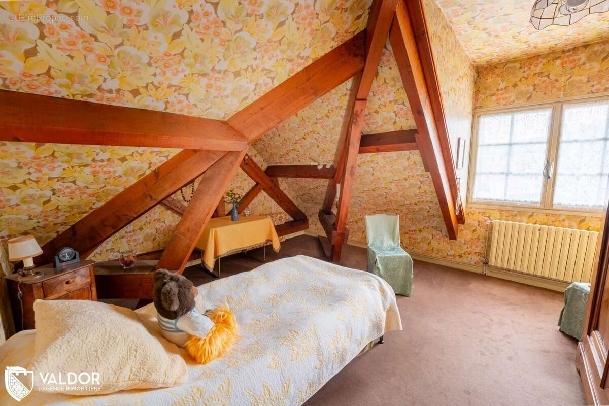 Maison à MONTMERLE-SUR-SAONE