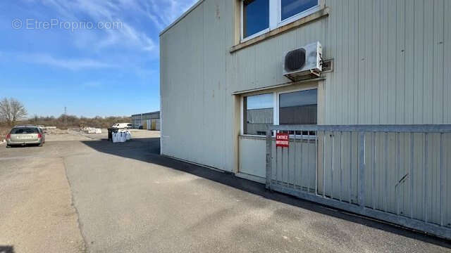 Commerce à VILLERS-LA-MONTAGNE