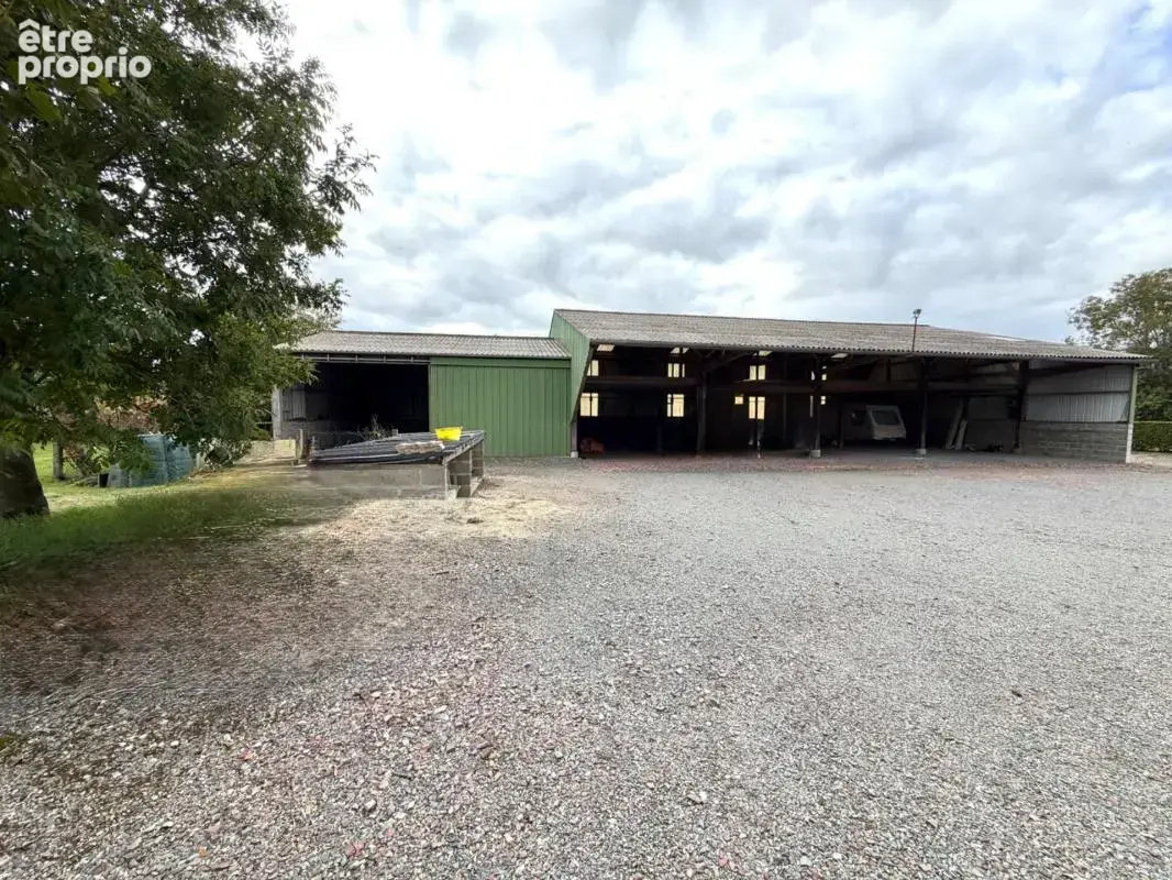 # méautis (50) – propriété de caractère avec plus de 900 m² de bâtiments – idéale pour entrepreneur - photo 14
