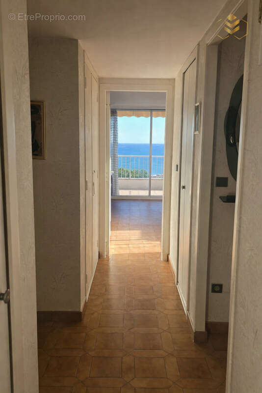 Appartement à ROQUEBRUNE-CAP-MARTIN