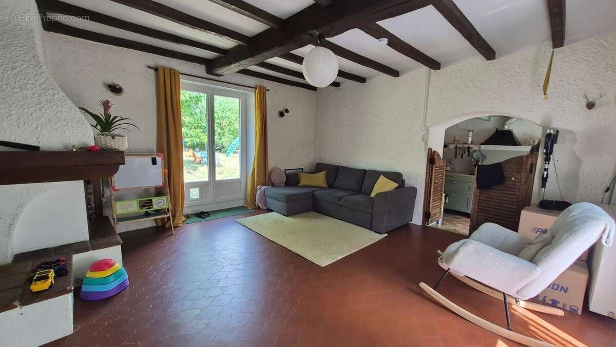 Maison en pierre sur les hauteurs - photo 5