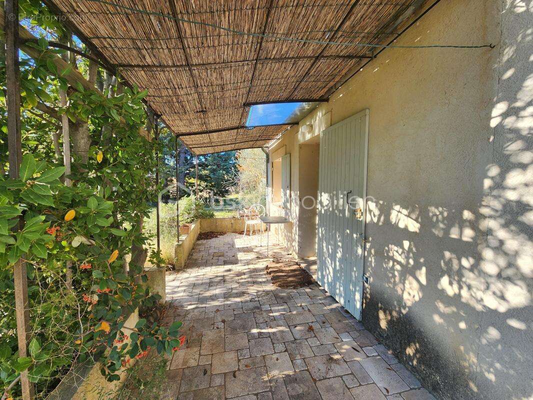 Ensemble Immobilier de 2 maisons indépendantes + terrain constructible - photo 14