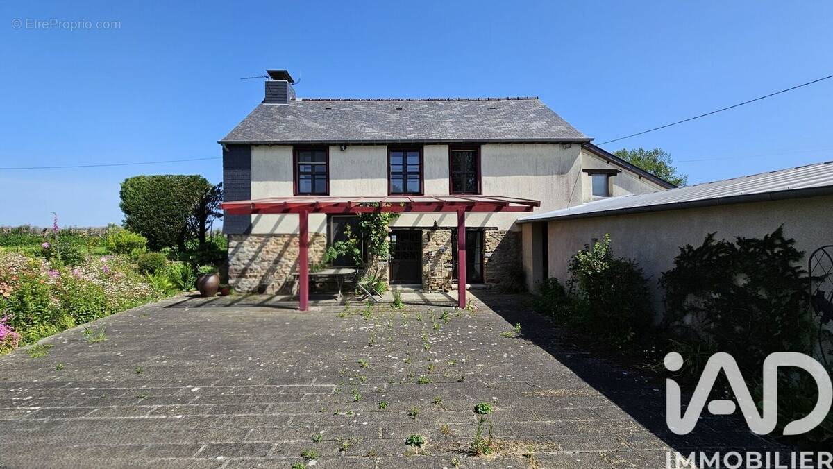 Photo 1 - Maison à SAINT-AUBIN-D'AUBIGNE