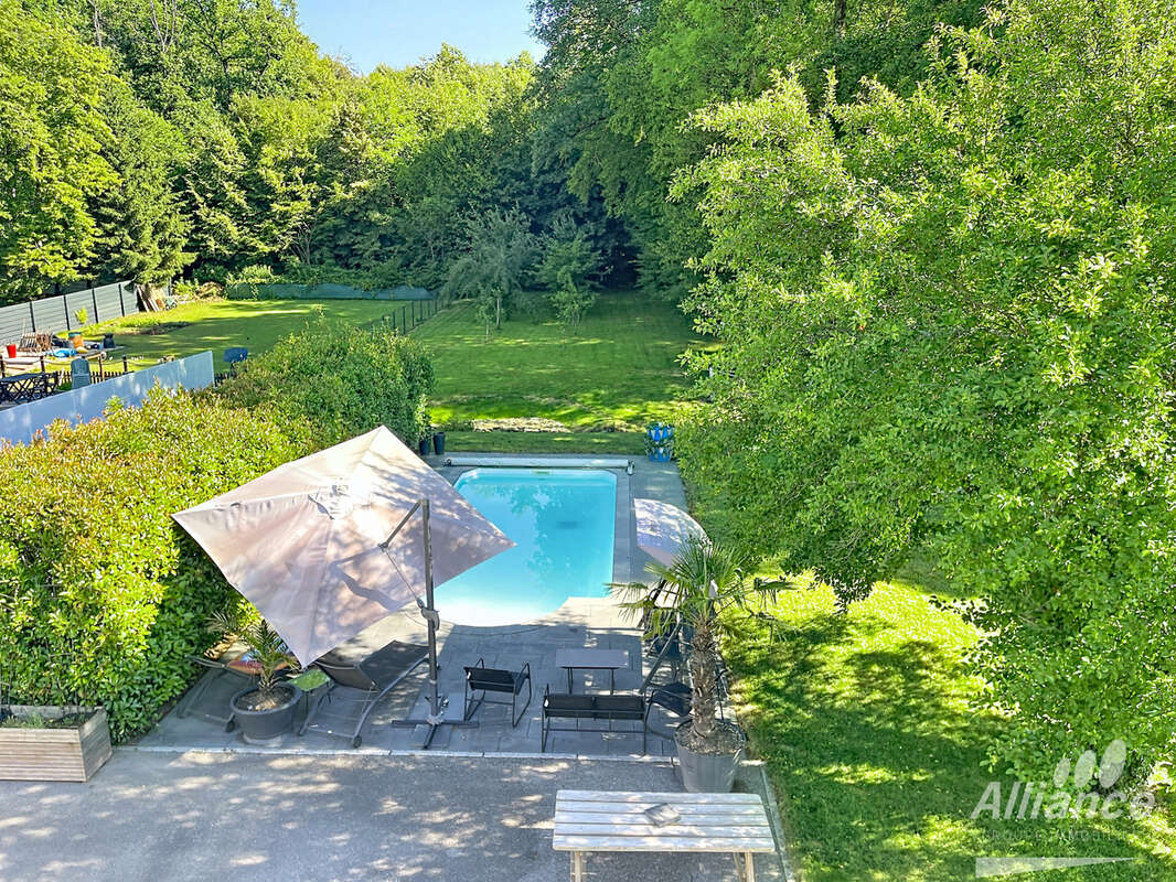 Maison de prestige de 162 m2  avec 4 chambres en lisière de forêt   Cadre atypique - photo 17