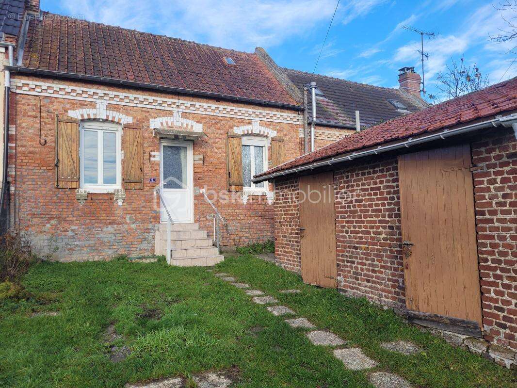 Maison à MORCOURT