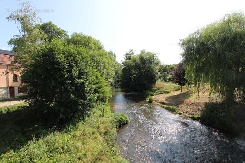 Maison à GISSEY-SUR-OUCHE