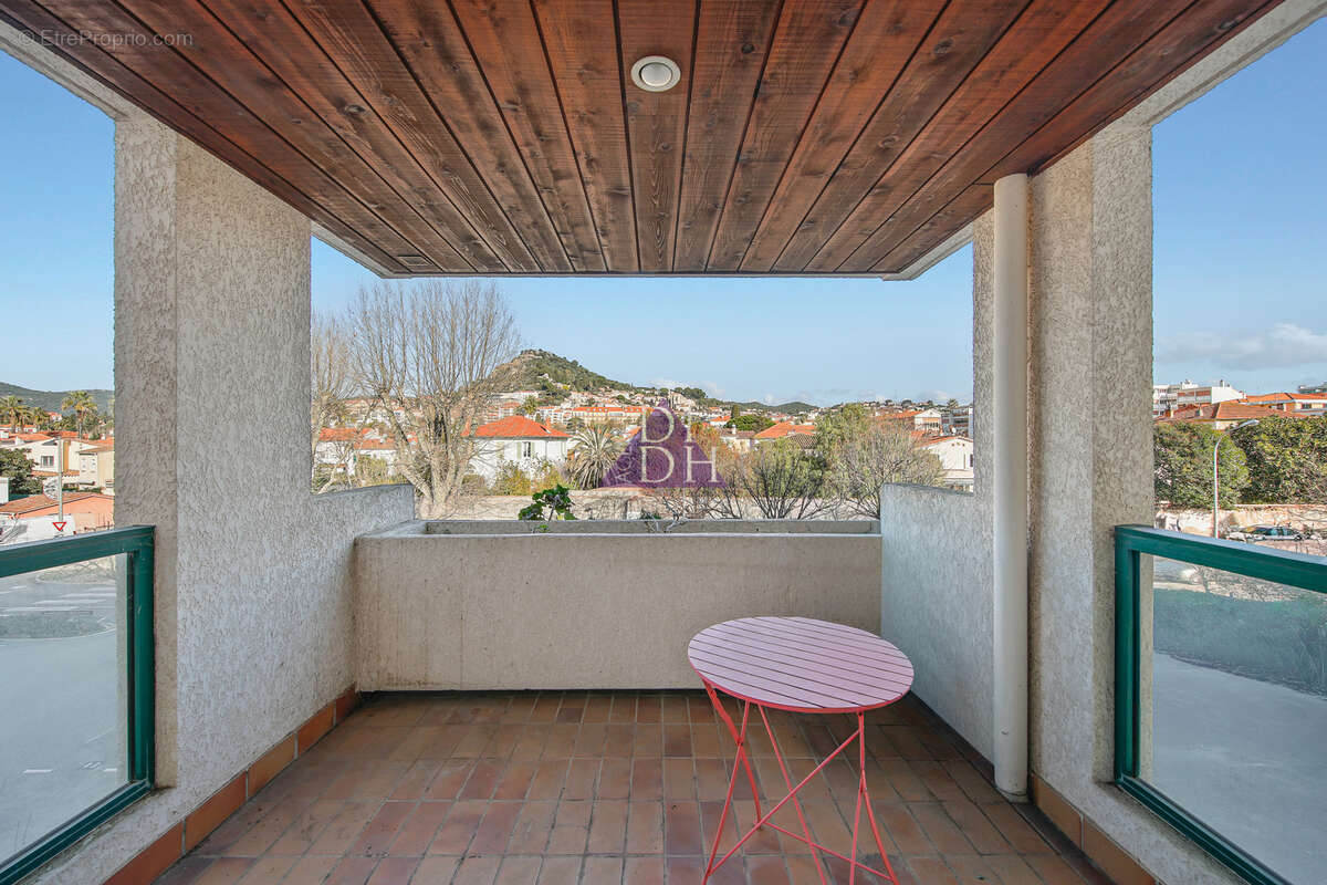 Appartement à HYERES