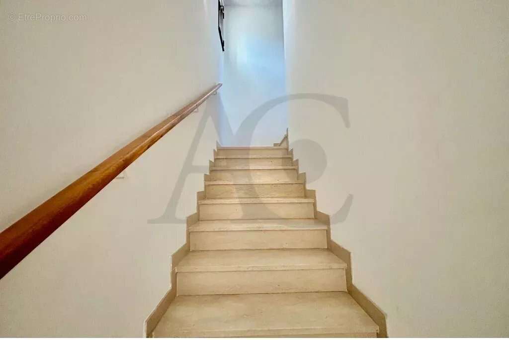 Maison à VILLENEUVE-LOUBET