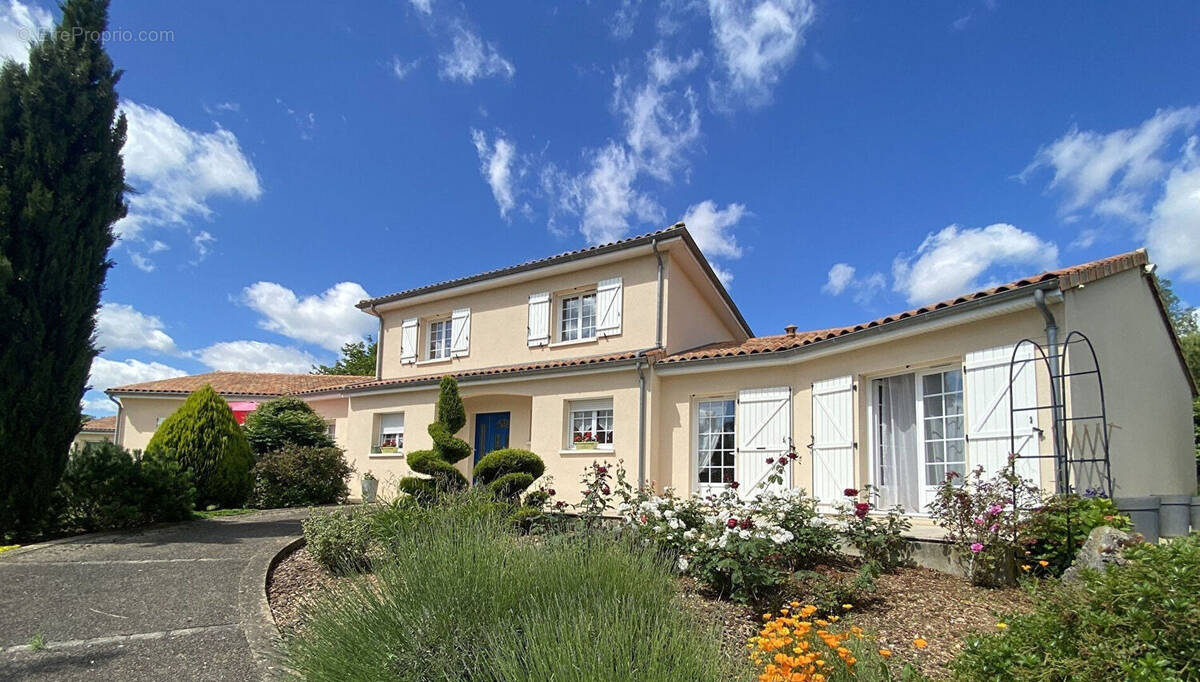 Maison à VALDIVIENNE