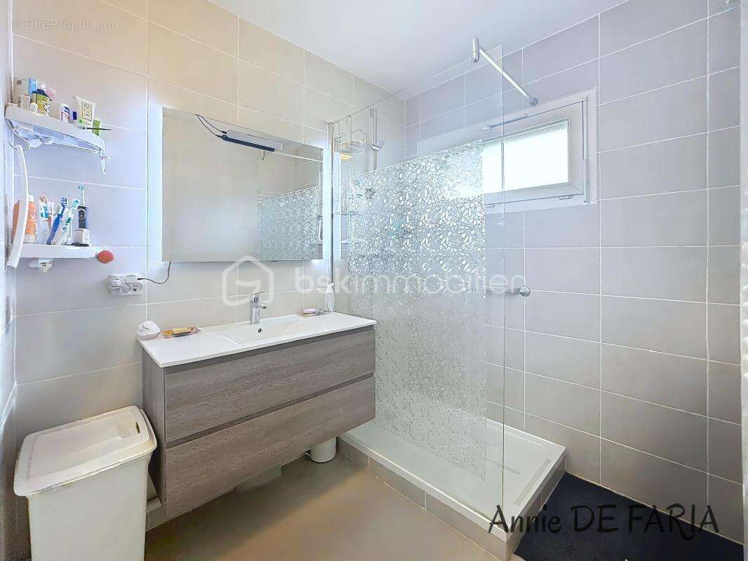 Appartement à FROGES