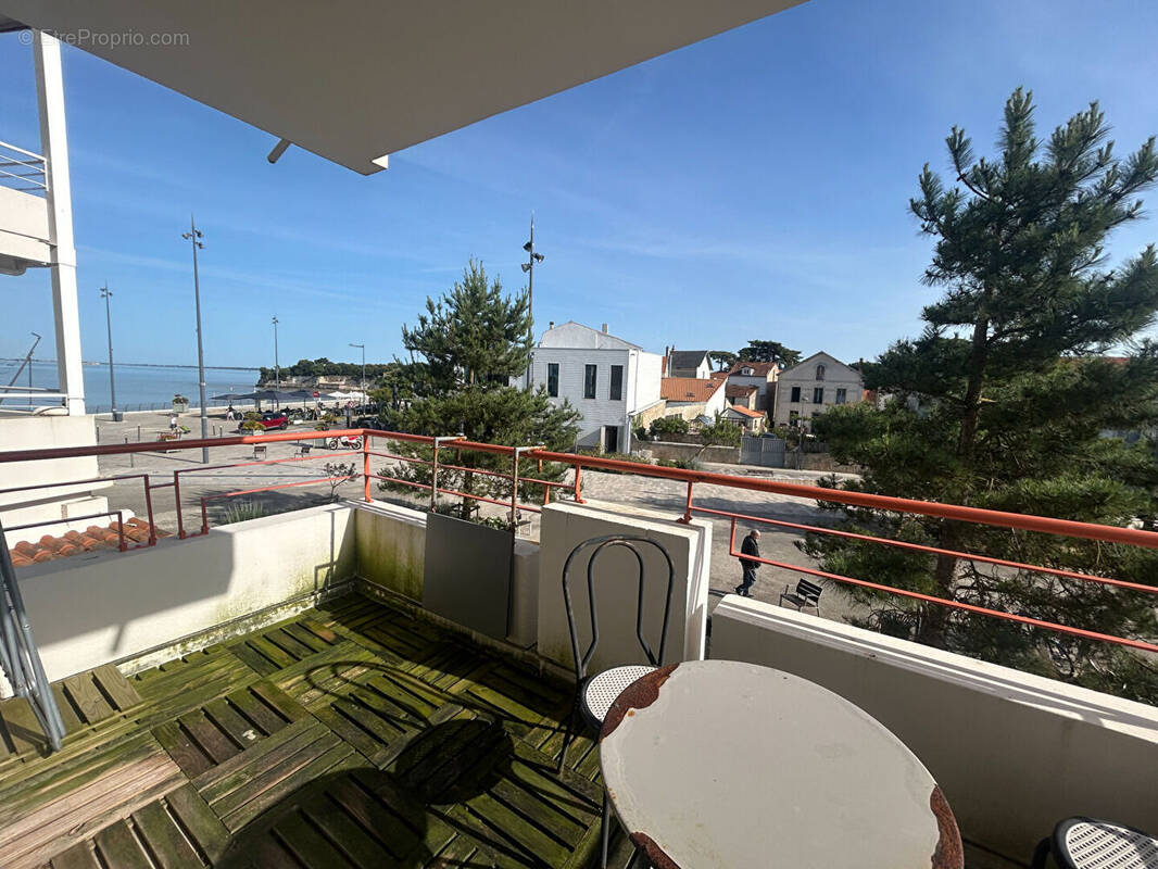 Appartement à FOURAS