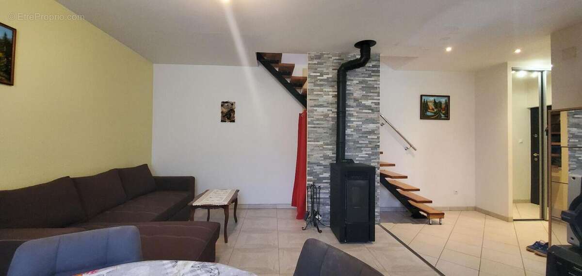 Appartement à BESSEGES