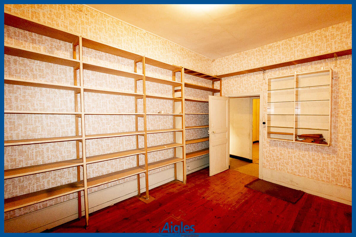 Appartement à SAINT-GERMAIN-LEMBRON