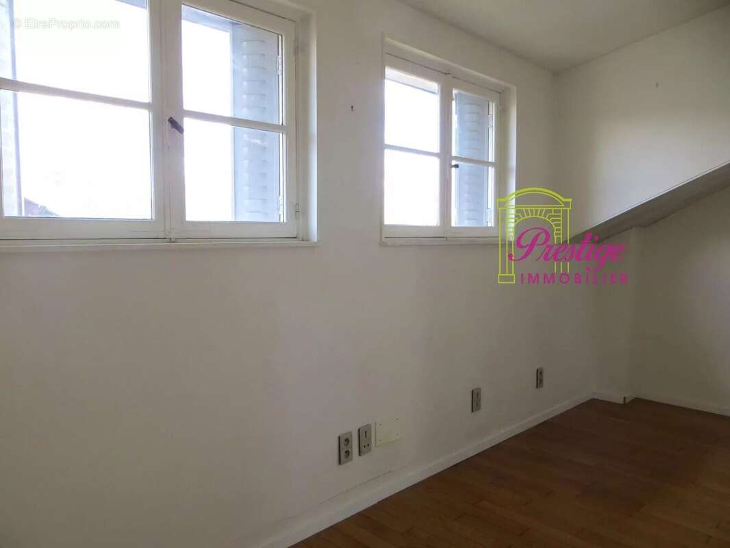 Maison à SARTROUVILLE